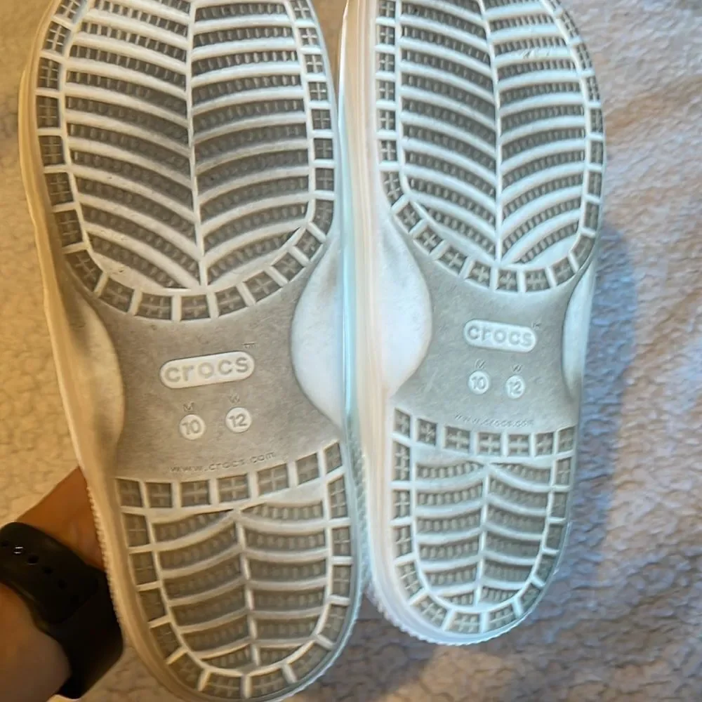 Crocs sandals M10 W12